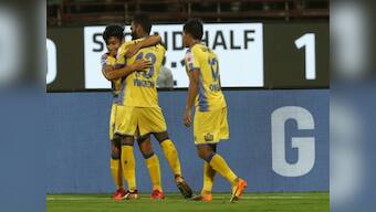 ISL 2017-18: Deependra Singh's strike keeps Kerala Blasters' top-four hopes alive with win over Delhi Dynamos