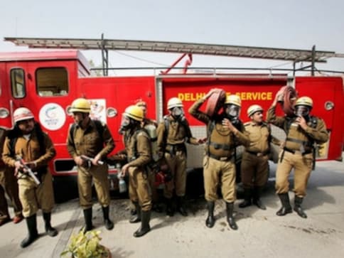 Fire in Delhi's Bawana kills 17: Narendra Modi expresses 'anguish' over deaths on Twitter; politicians make beeline to site of accident Fire in Delhi's Bawana kills 17: Narendra Modi expresses 'anguish' over deaths on Twitter; politicians make beeline to site of accident