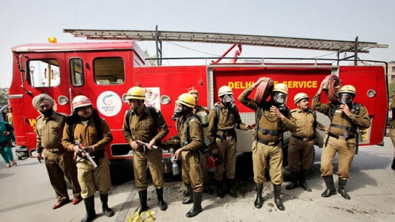 Delhi Blaze at factory in Udyog Nagar, 27 fire tenders rushed to spot