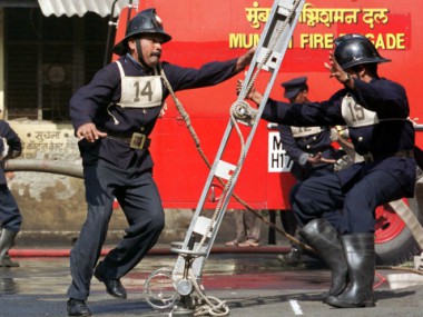 Massive fire breaks out in industrial area in Mumbai's Andheri; two firemen injured as blaze guts part of premises Massive fire breaks out in industrial area in Mumbai's Andheri; two firemen injured as blaze guts part of premises