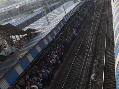Maharashtra shutdown: Amid tight police security, processions across Mumbai; protesters halt trains in Palghar, Thane Maharashtra shutdown: Amid tight police security, processions across Mumbai; protesters halt trains in Palghar, Thane
