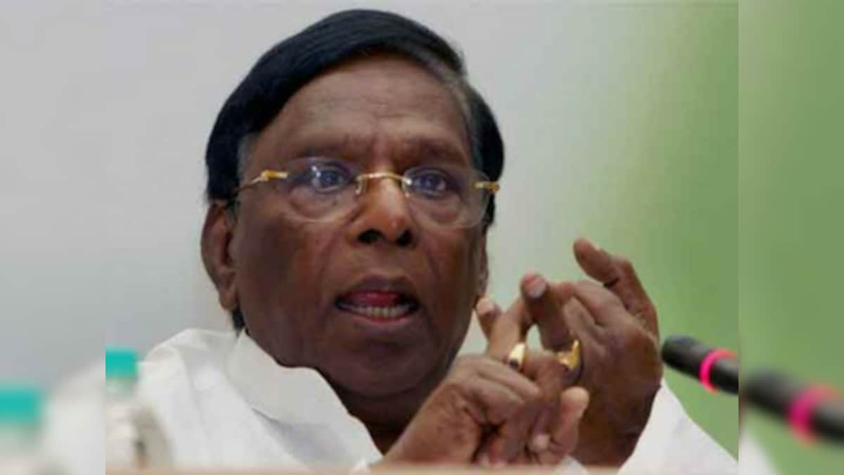 Puducherry CM slams Kiran Bedi for 'creating obstacles', asks Congress cadre to prepare for another round of protests