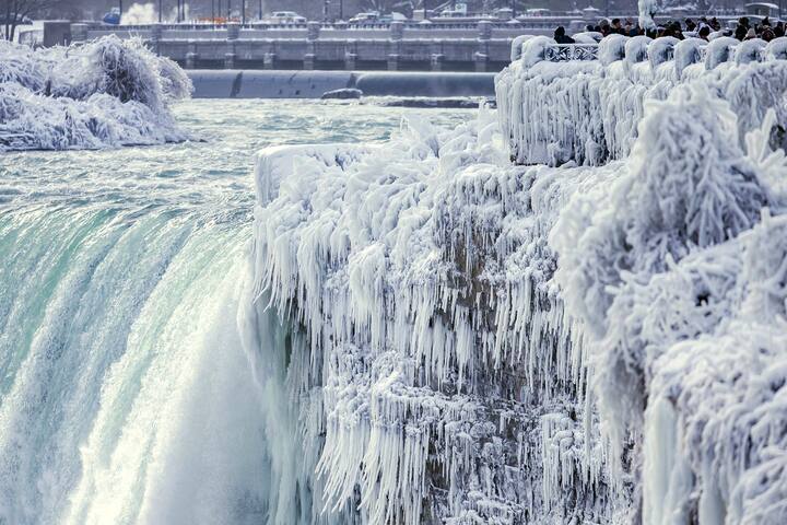 Niagara waterfalls frozen and covered in ice as extreme cold sparks chaos in Canada