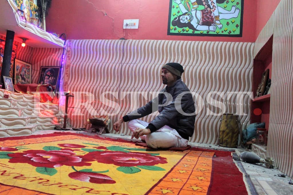 The unexploded shell lying inside the house of Vikas Singh in Bera. Image by Sameer Yasir.