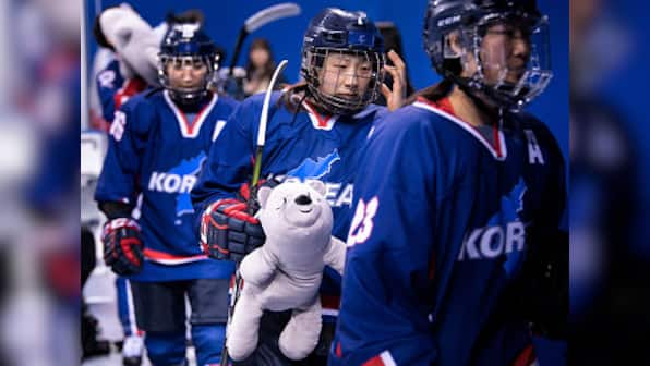 Winter Olympics 2018: Unified Korean women's hockey team get partisan crowd pumped up despite loss to Japan