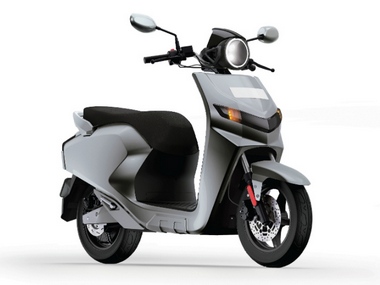 Auto Expo 2018: 22 Motors to launch its Flow electric scooter with 2,100 W motor and anti-theft features Auto Expo 2018: 22 Motors to launch its Flow electric scooter with 2,100 W motor and anti-theft features