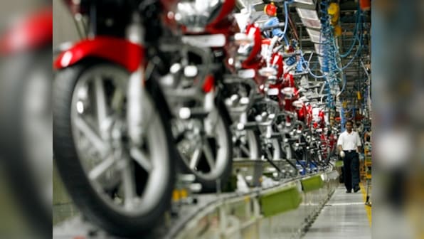 Bajaj Auto fourth-quarter net profit jumps 35 percent to Rs 1,080 cr, beats estimates