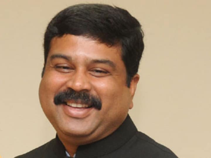 Union minister Dharmendra Pradhan criticises previous Congress-led govts for unemployment, lower skills