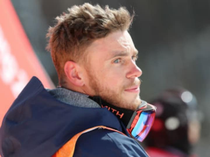 Winter Olympics 2018: Gay skier Gus Kenworthy's televised kiss with partner hailed as landmark moment