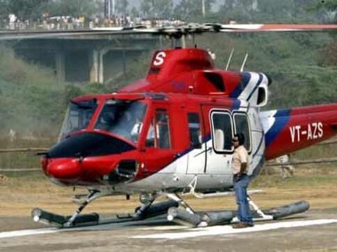Helicopter carrying Mexican ministers on way to survey earthquake damage crashes; 13 including three children killed Helicopter carrying Mexican ministers on way to survey earthquake damage crashes; 13 including three children killed