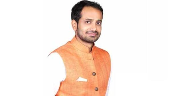Hemant Katare slapped with abduction, rape case; Congress MLA claims complainant blackmailing him