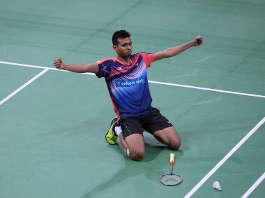 Iskandar Zulkarnain punished by Badminton Association of Malsysia for smoking in hotel room during Thomas Cup