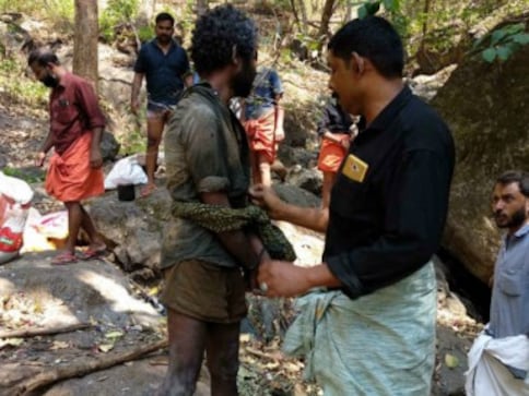 Kerala Police detains 11 for illegal confinement, murder of 27-year-old tribal man near Palakkad Kerala Police detains 11 for illegal confinement, murder of 27-year-old tribal man near Palakkad