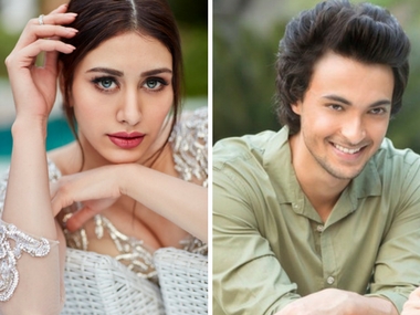 Loveratri: Salman Khan reveals lead actress of upcoming film starring Aayush Sharma Loveratri: Salman Khan reveals lead actress of upcoming film starring Aayush Sharma