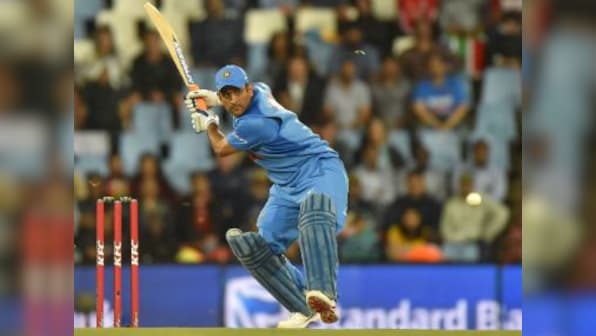 India vs South Africa: MS Dhoni loses cool on Manish Pandey, proves he is human after all