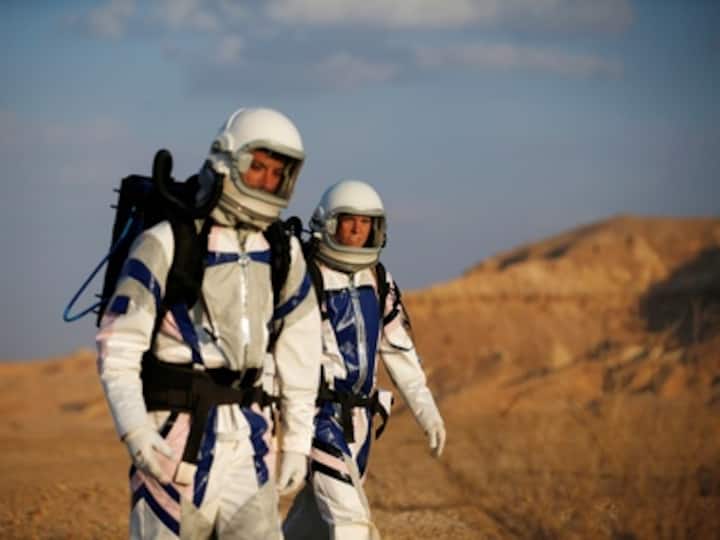 Scientists end four-day Mars habitat experiment in Israel's Negev desert to study various fields pertaining to future missions