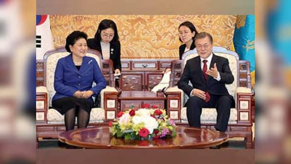 US should lower threshold for talks with North Korea, says South Korean president Moon Jae-in