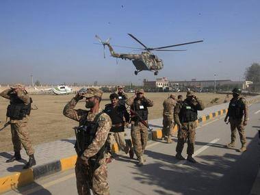 Pakistan announces decision to send its troops to Saudi Arabia amid ongoing civil war in Yemen