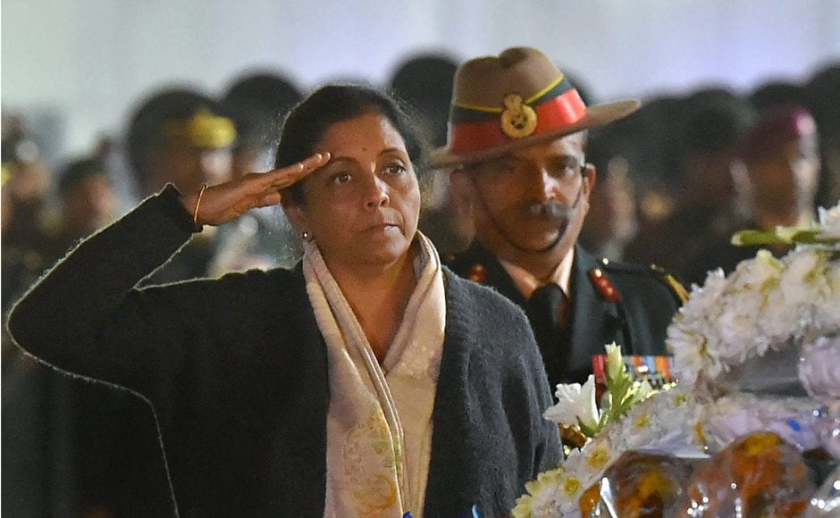 Defence Minister Nirmala Sitharaman, army chief Bipin Rawat pay tribute ...