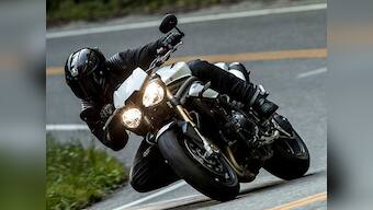 2018 Triumph Speed Triple unveiled with updated engine, new TFT display and more