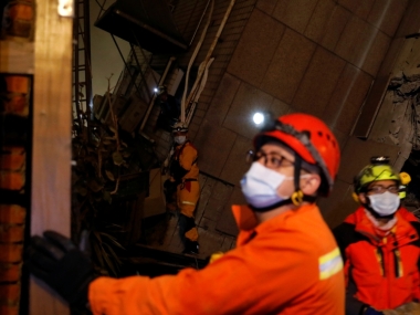 Taiwan earthquake leaves 9 people dead: Strong aftershocks hinder search and rescue efforts Taiwan earthquake leaves 9 people dead: Strong aftershocks hinder search and rescue efforts