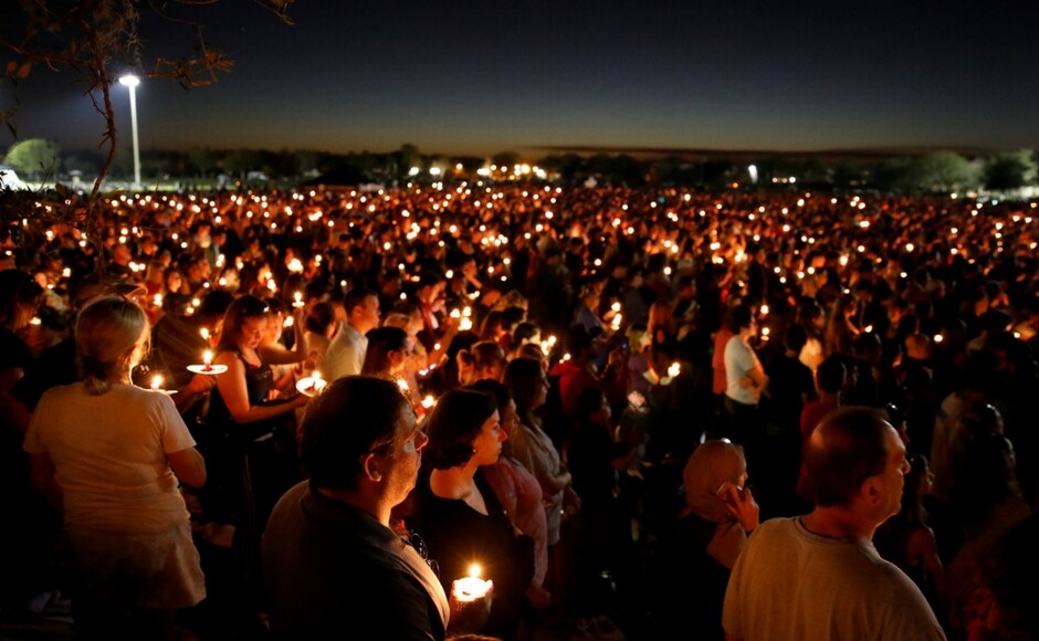 Seventeen balloons were released at the end of the service to honor the victims of the shooting at Marjory Stoneman Douglas High School in Parkland. Reuters Seventeen balloons were released at the end of the service to honor the victims of the shooting at Marjory Stoneman Douglas High School in Parkland. Reuters