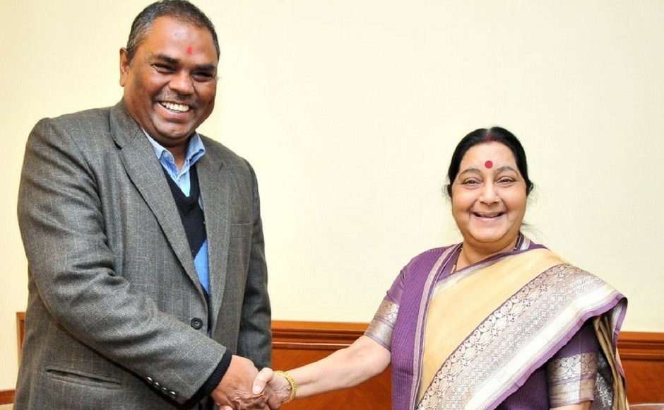Sushma Swaraj met the chairman of Federal Socialist Forum Nepal, Upendra Yadav and felicitated him on his party's performance in the elections and discussed on enhancing people-to-people contacts. Twitter@MEAIndia Sushma Swaraj met the chairman of Federal Socialist Forum Nepal, Upendra Yadav and felicitated him on his party's performance in the elections and discussed on enhancing people-to-people contacts. Twitter@MEAIndia