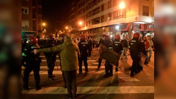 Europa League: Police officer dies in violent fan clashes before Athletic Bilbao's match against Spartak Moscow