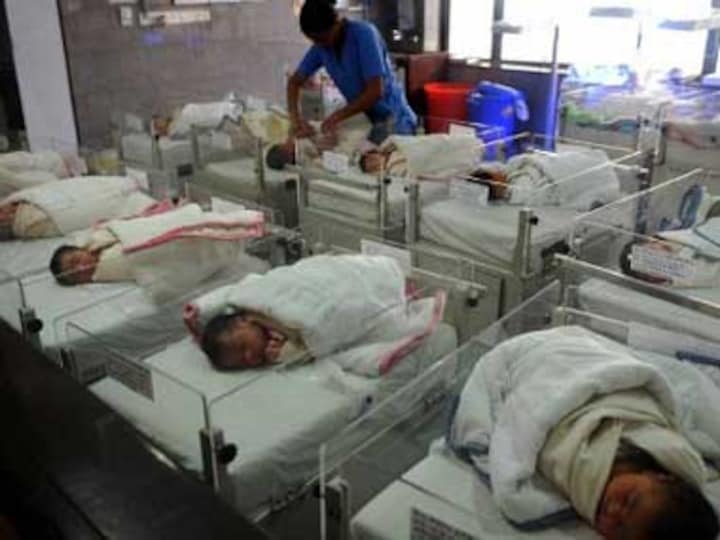 WHO commends India for achieving maternal mortality goal; but health ministry statistics differ from UNDP targets
