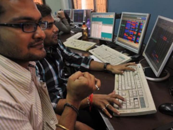 Stock markets open in green: Sensex rallies over 600 points, Nifty tops 9,300-mark in early trade; Rupee up