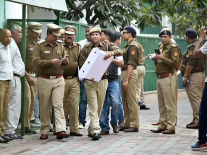 Delhi Police hands over list of students who received leaked Class 10th and 12th exam papers to CBSE