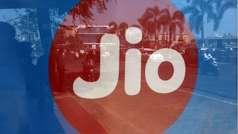 Reliance Jio announces 'Oppo Monsoon Offer' with up to 3.2 TB of free 4G data
