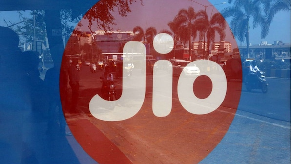 Reliance Jio to increase tariffs in a few weeks following Airtel and Vodafone Idea