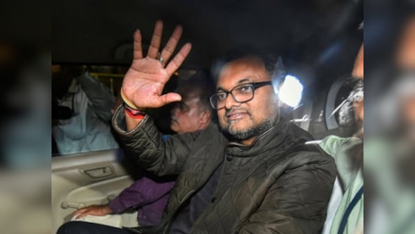 Aircel-Maxis case: SC asks if invisible hands are delaying probe, directs completion of investigation in 6 months