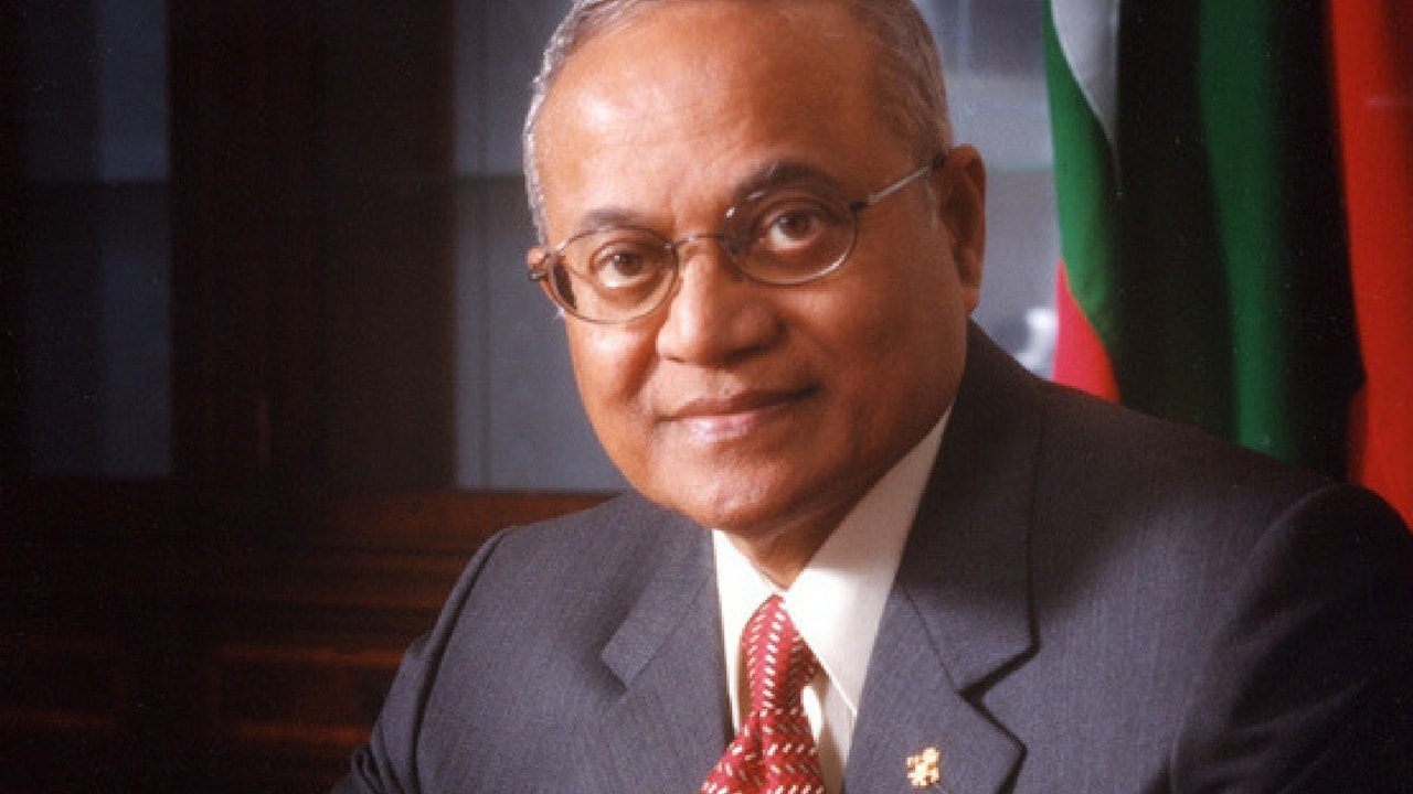 Maldives crisis: Ex-president Maumoon Abdul Gayoom, SC fight back using  social media - World News , Firstpost