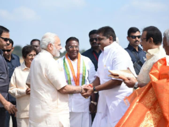Narendra Modi visits Sri Aurobindo Ashram in Puducherry, received by CM V Narayanaswamy, Kiran Bedi
