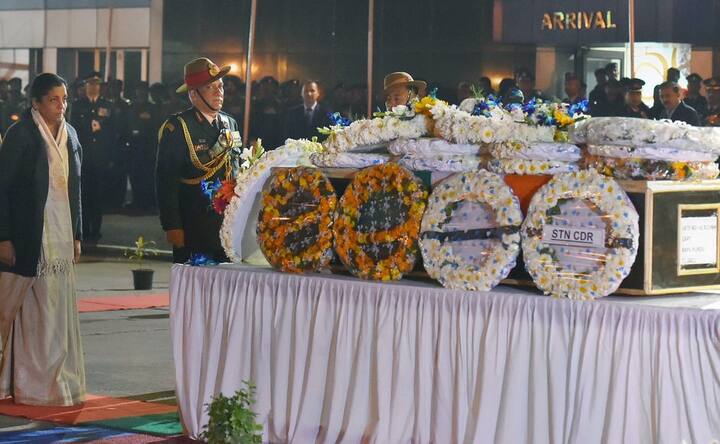 Defence Minister Nirmala Sitharaman, army chief Bipin Rawat pay tribute to captain killed in Pakistani shelling Defence Minister Nirmala Sitharaman, army chief Bipin Rawat pay tribute to captain killed in Pakistani shelling