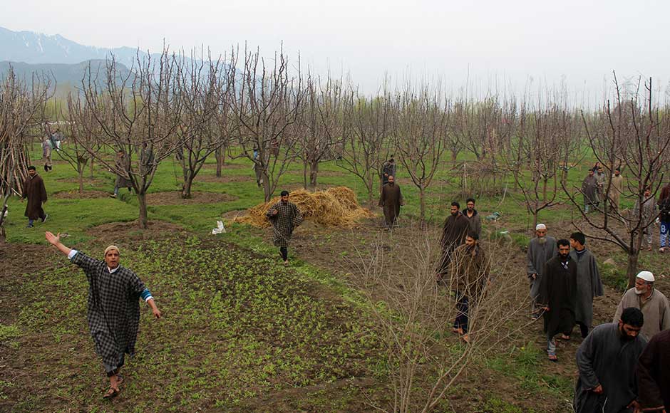 However, early on Saturday morning, locals thronged to the encounter spot. Firstpost/Sameer Mushtaq Security forces gun down two JeM militants in Jammu and Kashmir's Anantnag district
