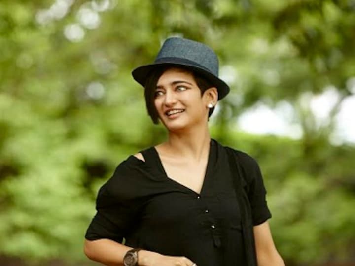 Akshara Haasan files FIR with Mumbai Police after private photographs are leaked online