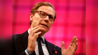Former Cambridge Analytica boss Alexander Nix accepts summons to appear before British lawmakers on 6 June