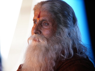Amitabh Bachchan shares intense first look of his character in Chiranjeevi's Sye Raa Narasimha Reddy Amitabh Bachchan shares intense first look of his character in Chiranjeevi's Sye Raa Narasimha Reddy