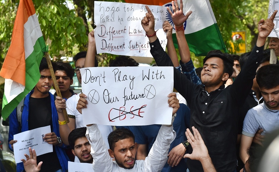 Students, Activists Protest Against CBSE Paper Leak In Delhi, Demand ...