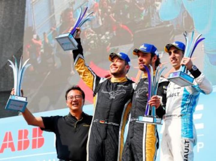 Formula E: Jean-Eric Vergne stretches lead with victory at Punta del Este ePrix; Lucas di Grassi finishes 2nd