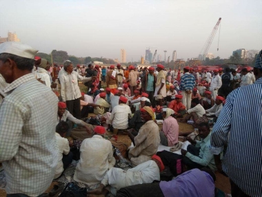 After Maharashtra, farmers' body plans long march in Delhi; wants special session of Parliament to discuss agrarian crisis After Maharashtra, farmers' body plans long march in Delhi; wants special session of Parliament to discuss agrarian crisis