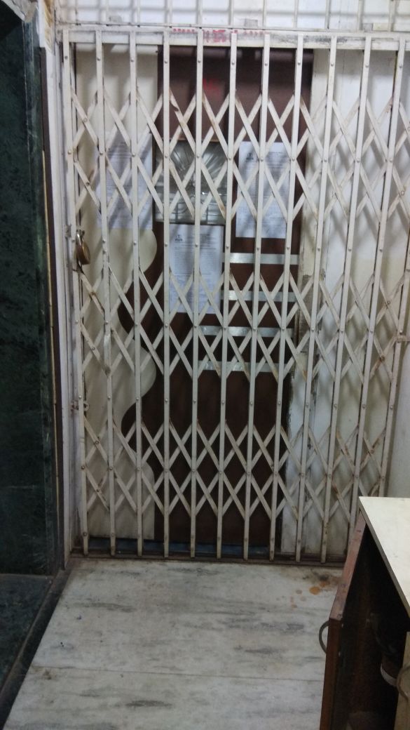 Outside Flat 303. Firstpost/Yatish Yadav