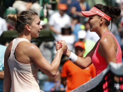 Miami Open: Simona Halep ousted by Agnieszka Radwanska; Karolina Pliskova, Victoria Azarenka battle into 4th round Miami Open: Simona Halep ousted by Agnieszka Radwanska; Karolina Pliskova, Victoria Azarenka battle into 4th round