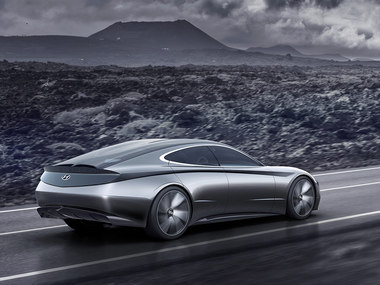 Hyundai's 'Le Fil Rouge' concept connects its past with its future at Geneva Motor Show Hyundai's 'Le Fil Rouge' concept connects its past with its future at Geneva Motor Show