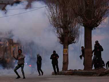 Jammu and Kashmir govt temporarily suspends anti-militancy ops in bid to give tourism a fresh start in Valley