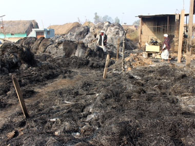 Jammu and Kashmir border residents forced to leave homes as Pakistani shells often land in their courtyards Jammu and Kashmir border residents forced to leave homes as Pakistani shells often land in their courtyards