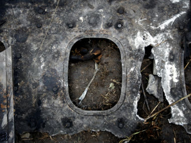 Kathmandu plane crash: Confusion over chatter between control tower and pilot caused tragedy Kathmandu plane crash: Confusion over chatter between control tower and pilot caused tragedy